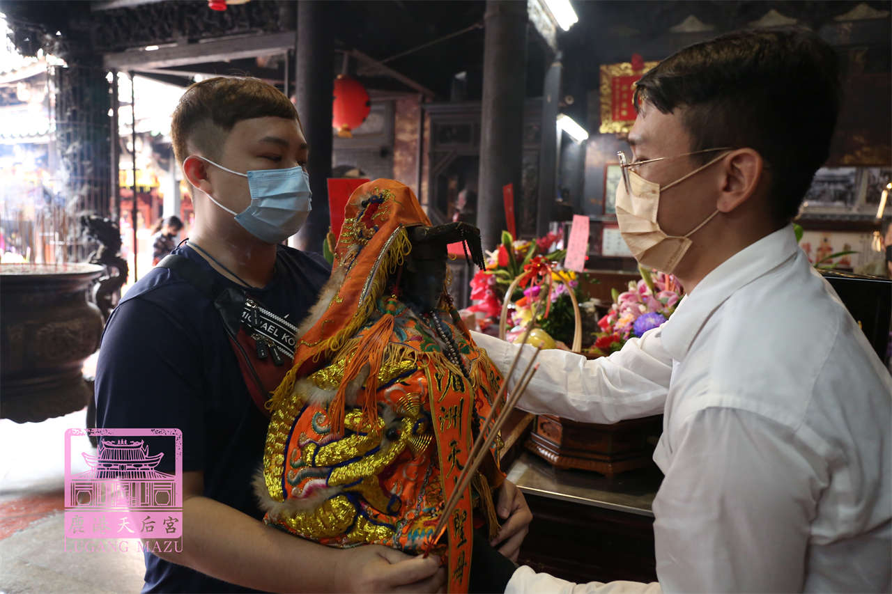 Read more about the article 彰化縣 劉文斌進香團